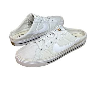 Nike DB3970-100 Court Legacy White Mule Slip- On Sneakers  Womens Size 9.5